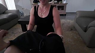 curvy lesbian tests bisexuality riding huge muscular cock deep