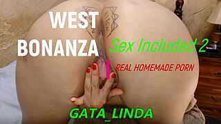 gata linda rams dildo deep in pussy and tight anal hole