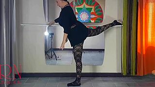 spank regina noir ballerina ass teacher face fucks pussy domination class