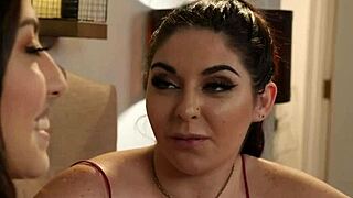 Petite roommate craves orgasm from intense hairy pussy licking session