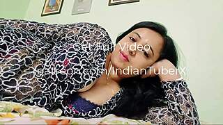 Indian Sumi youtuber bares her nude boobs teasing fans