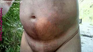 Nylon posing fun outdoors at Mittellandkanal anleger spot 😏👣🌤️