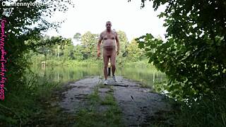 Nylon posing fun outdoors at Mittellandkanal anleger spot 😏👣🌤️