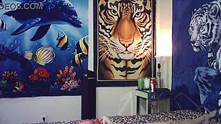 maxxx loadz pounds italian milf shaved pussy machine quickie hardcore