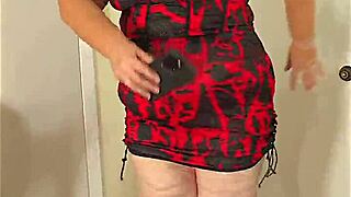 SSBBW Influencer Dances Seductively in Miniskirt and High Heels