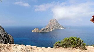 Naked flashing my shaved pussy outdoors!