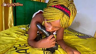 moaning on 12inch dildo then riding 10inch bbc for xmas creampie 🎄🍆