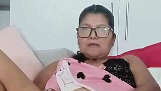 Jarochita's mature solo dildo play hides naughty secrets