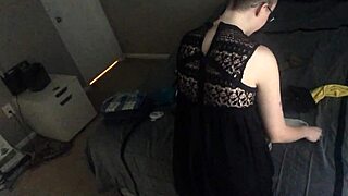 i'm spying on bald girl folding laundry ignoring me so hot