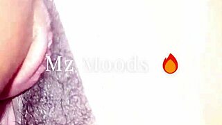 mz moods grinds tongue deep in wet pussy