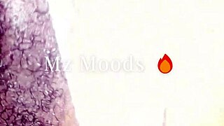 mz moods grinds tongue deep in wet pussy
