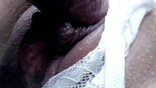 waking up early morning he gropes petite teen babe close up homemade couple fun 😏🔥