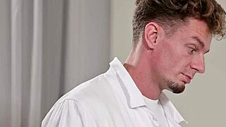 Nympho doctor Alexa Flexy prescribes intense anal threesome pounding for horny patient Veronica Leal