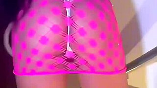 i'm vanessarafaella in london, crossdressing shorts hugging my cock so tight.. 😈