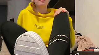 barefoot dirty socks feet fetish with smelly nike socks girl