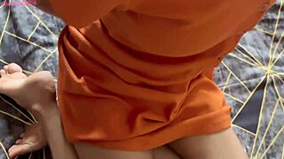 desi asian cutie bares her sweet pussy