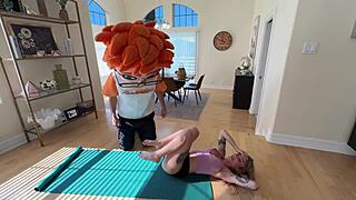 uhh kathryn mae yoga tease turns into big cock ride porndude style