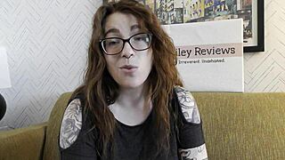 Intense Passion in Kissing Vibrator Sucking Review