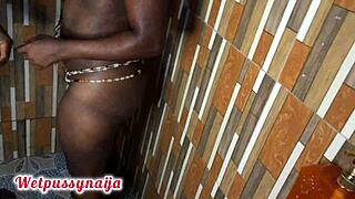 Wet pussy Naija babe sucks big black Ghana cock then fucks in bathroom 💦🍫