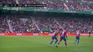 Elche CF Falls 1-2 to FC Barcelona