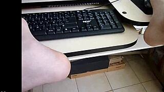 sexy feet tease keyboard and mouse fetish play