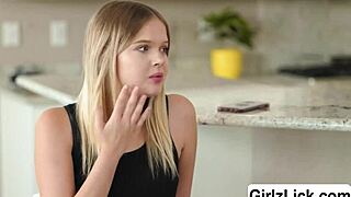 Busty Milf Kit Mercer Devours Petite Pussy with Rim and Lick
