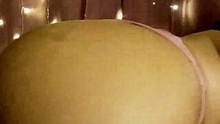 Fiery Novinha Fingers Pussy in Lustful Masturbation Frenzy
