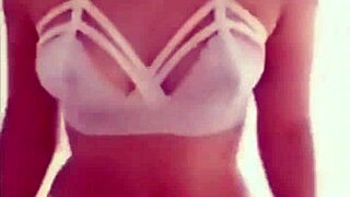 Blonde Latina Webcam Star Shakes Massive Jiggling Ass Cheeks