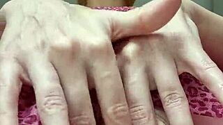 hey watch mycandyalice masturbate her wet shaved pussy