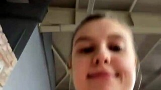 bbw teen gym slut takes extreme pounding till she squirts everywhere 😈