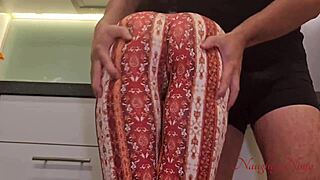 curvy cleaning lady in leggings takes extra tip deep inside her tight spots