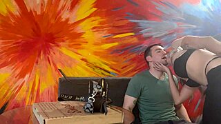 Hot muscular Latina bodybuilder fucks pizza delivery guy
