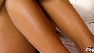 maxine x footjobs scott rhodes until cum blasts her feet