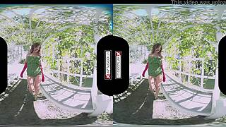 poison ivy cosplay redhead's pussy smashed in vr garage fury