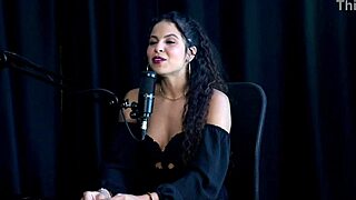 tiny things on her model body shares tips chats mom sells content