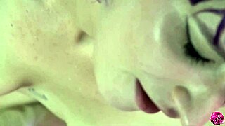 Laceystarr's Purple-Haired Lesbian Pussy Licking Frenzy