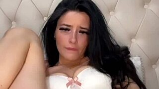 Hey, this horny british gf is such a fun slutty experience 😘