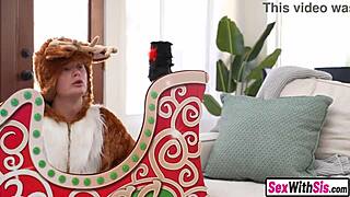 Thrilling Christmas threesome ignites passion with teen and voluptuous latina