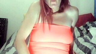 Watch Nympho Slut Fist Her Dripping Pussy to Explosive Squirts!