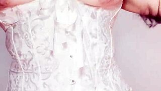 mexican latina milf's giant cameltoe masturbation drips wet for viewers