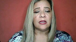 mexican mamae teases erotically with her hot curves and seductive moves