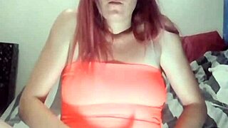 Watch Nympho Slut Fist Her Dripping Pussy to Explosive Squirts!