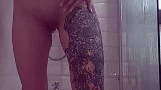 Slutty Babe's Juicy Big Pussy Lips Drip in Shower