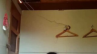 Madura Cabalgando Duro En La Cama Con Assplay