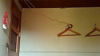 Madura Cabalgando Duro En La Cama Con Assplay