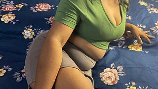 desi indian aunty full masti pela peli