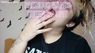 free curvy tattooed girl and she ignores you fetish