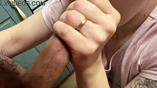 Best Blowjob Ends With Cum On Her Face
