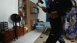 Beach massage with laughs and orgasms for Anazinha