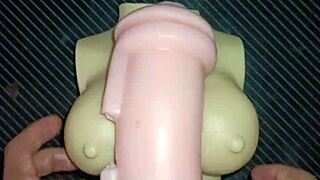 Trio with kissy and dolly ends in cum on tits